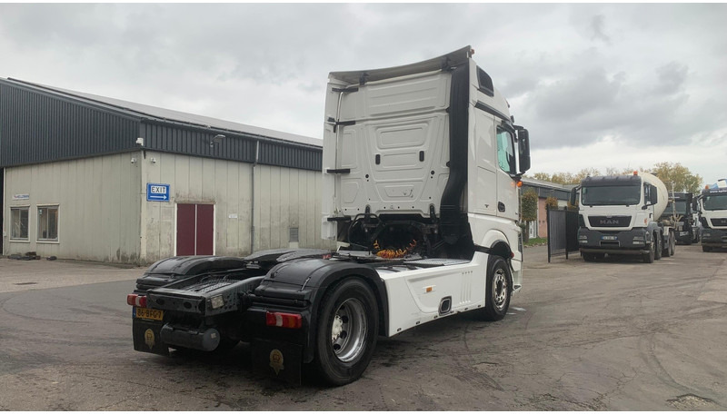 Mercedes-Benz Actros 1942 Dakspoiler + Koelkast - Tracteur routier: photos 4 Mercedes-Benz Actros 1942 Dakspoiler + Koelkast - Tracteur routier: photos 4