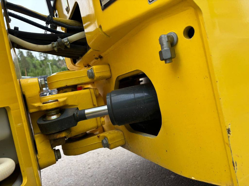 Compacteur Bomag BW120AD-5: photos 13