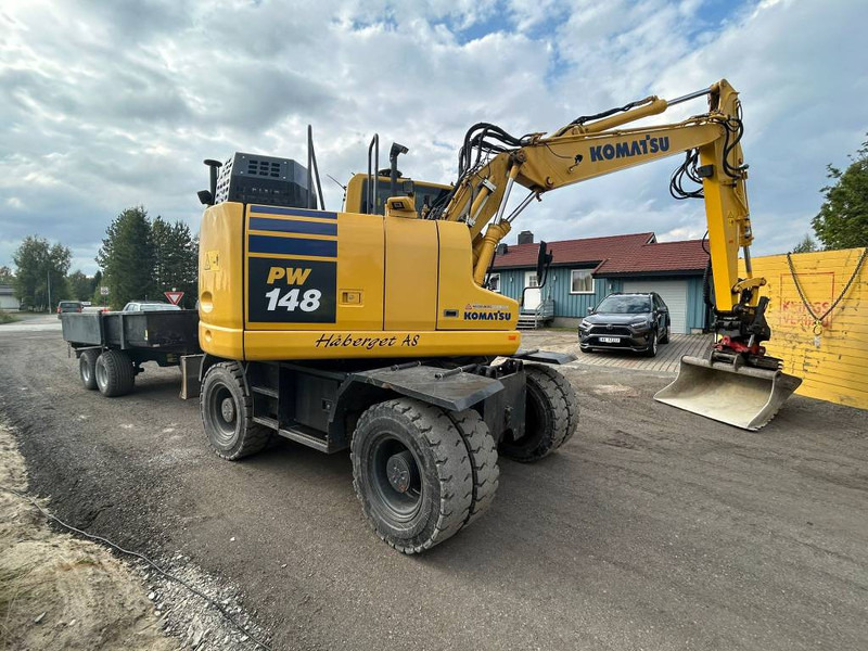 Komatsu PW 148-11 - Pelle sur pneus: photos 4 Komatsu PW 148-11 - Pelle sur pneus: photos 4