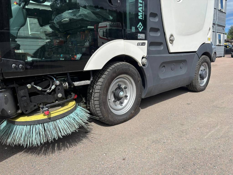 Balayeuse de voirie Mathieu MS-210 Azura Flex Street Sweeper: photos 7
