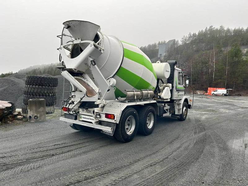 Scania T112 H 6X2 - Camion malaxeur: photos 3 Scania T112 H 6X2 - Camion malaxeur: photos 3