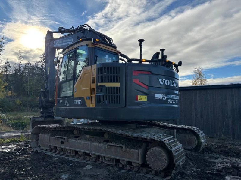 Volvo ECR 235 EL - Pelle sur chenille: photos 4 Volvo ECR 235 EL - Pelle sur chenille: photos 4