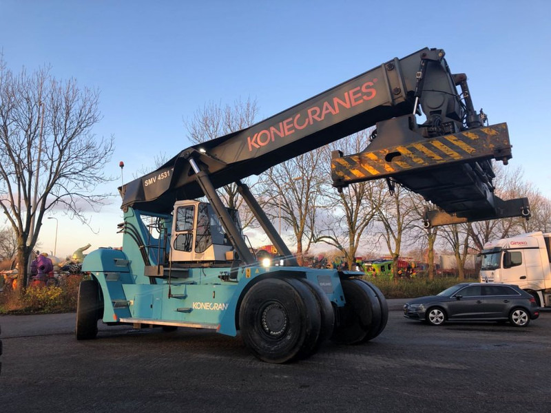 KONECRANES SMV4531 TB5 - Reach stacker: photos 2 KONECRANES SMV4531 TB5 - Reach stacker: photos 2