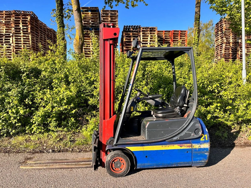 Linde E16C-02 - Chariot élévateur électrique: photos 2 Linde E16C-02 - Chariot élévateur électrique: photos 2