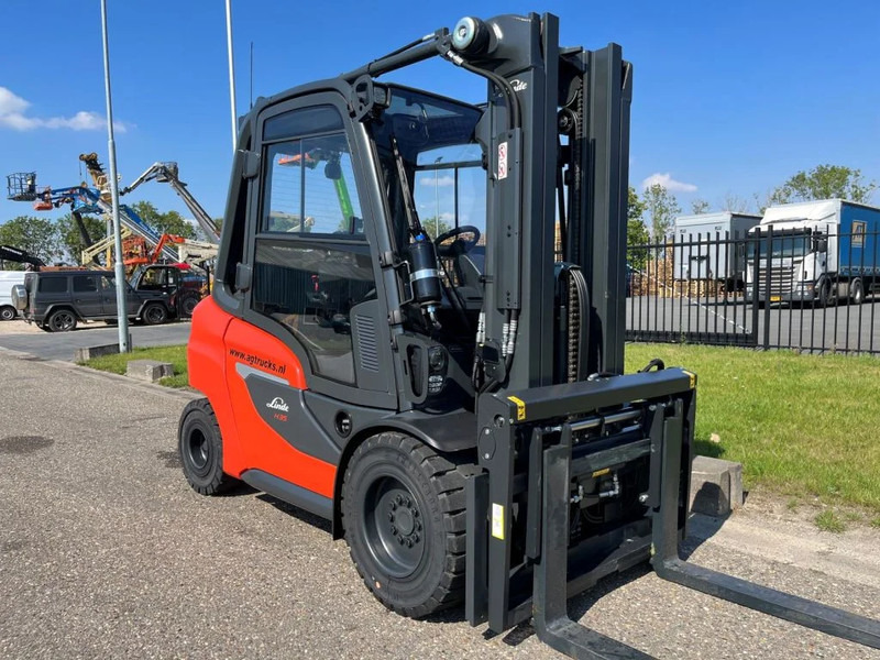 Linde H35D-01 - Chariot élévateur diesel: photos 3 Linde H35D-01 - Chariot élévateur diesel: photos 3