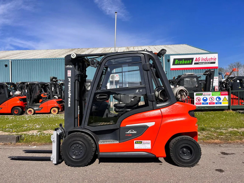 Linde H35T-01 - Chariot élévateur à gaz: photos 2 Linde H35T-01 - Chariot élévateur à gaz: photos 2
