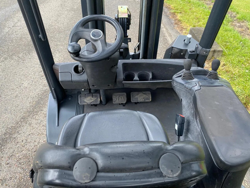 Chariot élévateur à gaz Linde H35T-02: photos 12