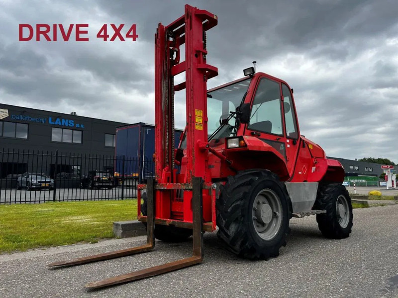 Manitou M30-4 4X4 - Chariot tout terrain: photos 1 Manitou M30-4 4X4 - Chariot tout terrain: photos 1