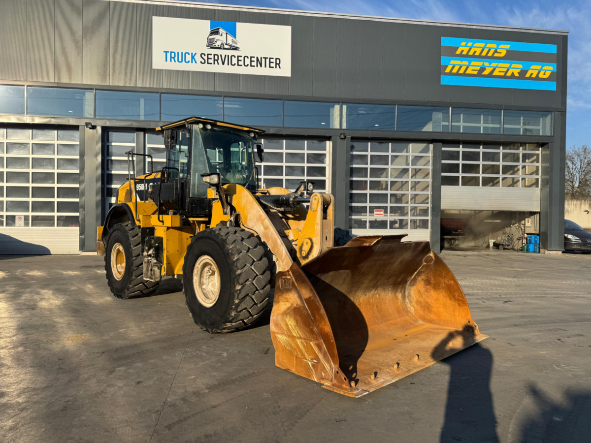 CATERPILLAR 950M - Chargeuse sur pneus: photos 3 CATERPILLAR 950M - Chargeuse sur pneus: photos 3