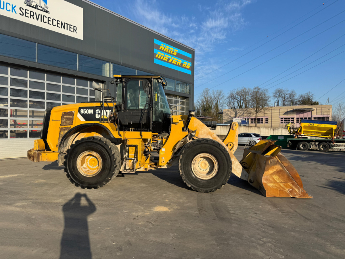 CATERPILLAR 950M - Chargeuse sur pneus: photos 4 CATERPILLAR 950M - Chargeuse sur pneus: photos 4