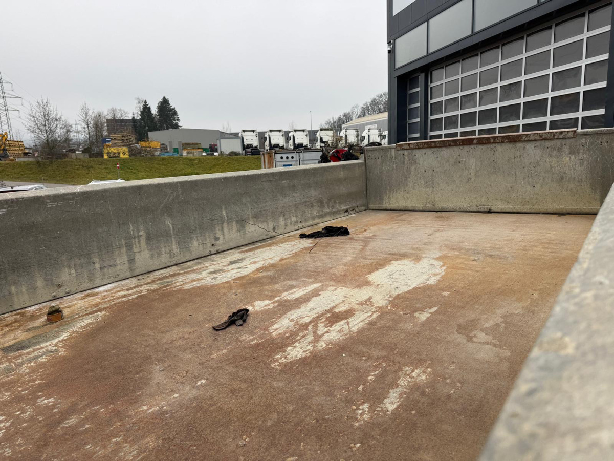 Camion benne IVECO 270 4x2 Kipper: photos 13 Camion benne IVECO 270 4x2 Kipper: photos 13