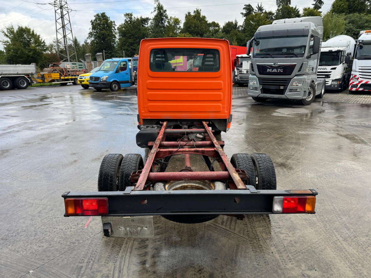 IVECO 35C12 4x2 - Châssis cabine: photos 5 IVECO 35C12 4x2 - Châssis cabine: photos 5