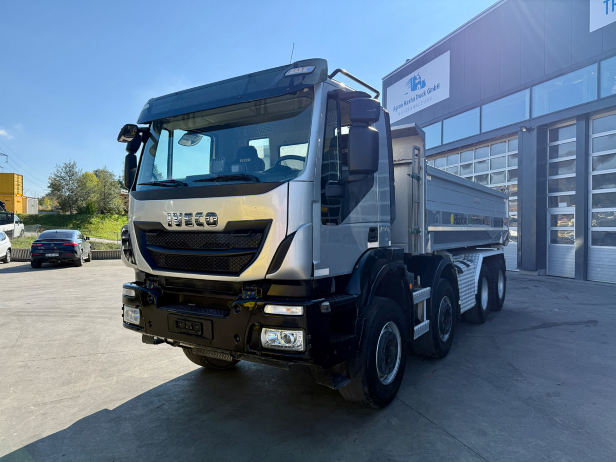 IVECO 500 8x4 Kipper Bordmatik - Camion benne: photos 2 IVECO 500 8x4 Kipper Bordmatik - Camion benne: photos 2