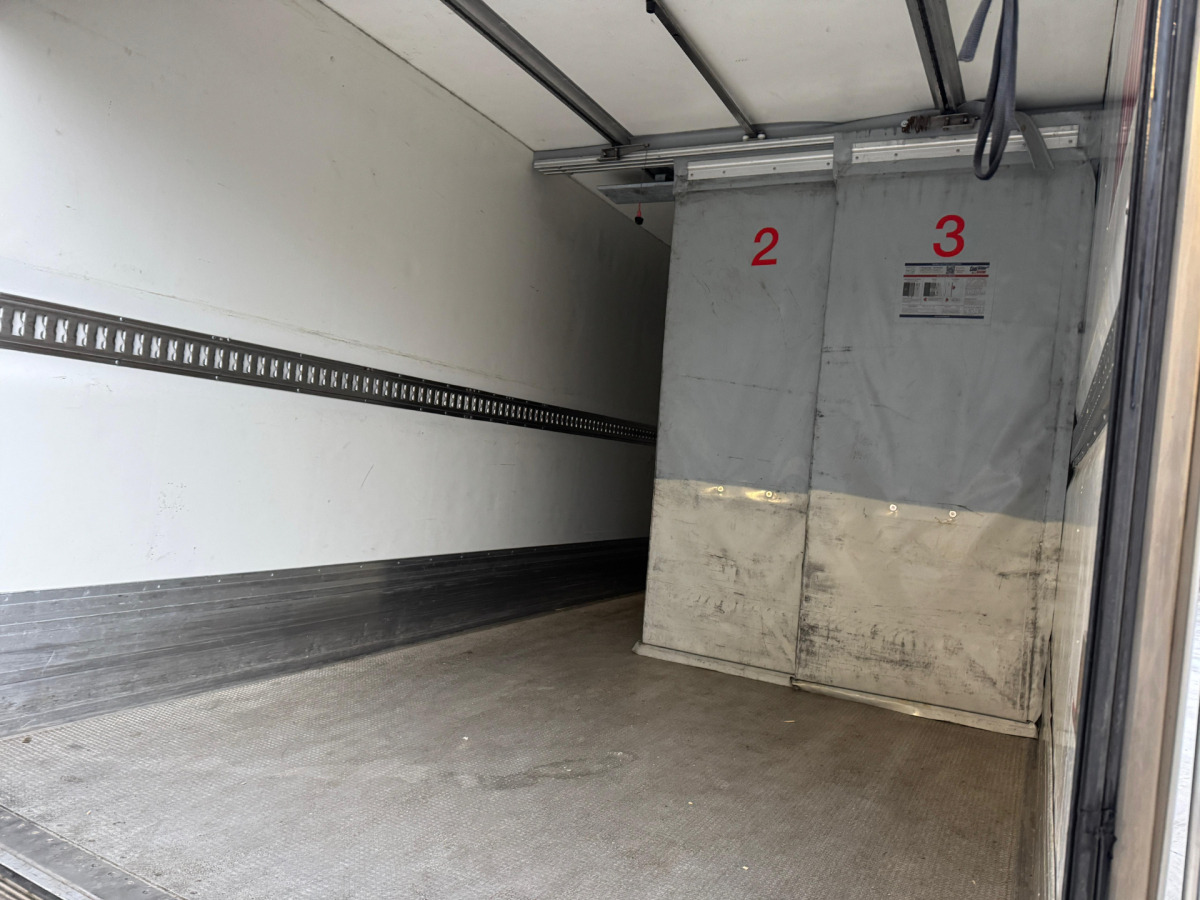 Camion frigorifique MITSUBISHI Fuso 7C18 Tiefkühler Carrier Supra 550: photos 16 Camion frigorifique MITSUBISHI Fuso 7C18 Tiefkühler Carrier Supra 550: photos 16