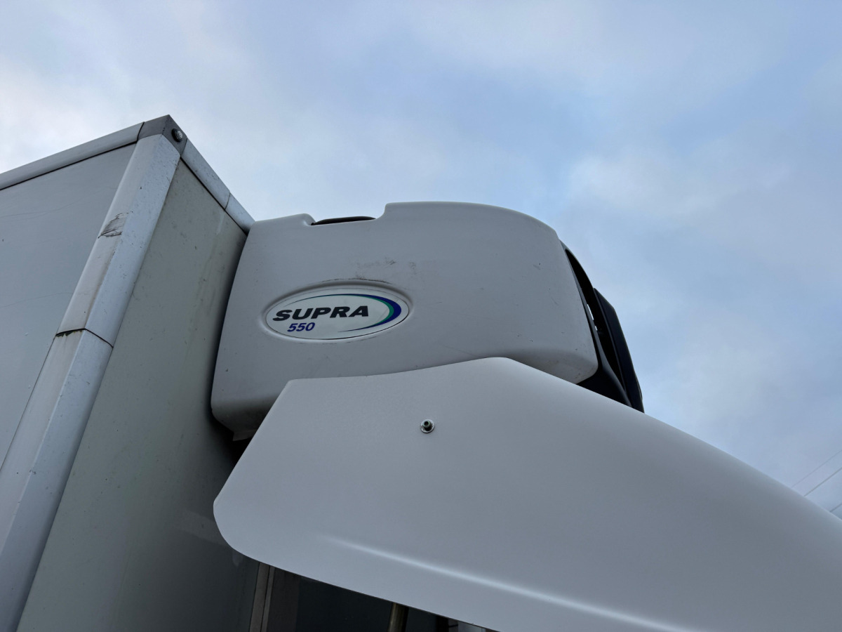 Camion frigorifique MITSUBISHI Fuso 7C18 Tiefkühler Carrier Supra 550: photos 14 Camion frigorifique MITSUBISHI Fuso 7C18 Tiefkühler Carrier Supra 550: photos 14