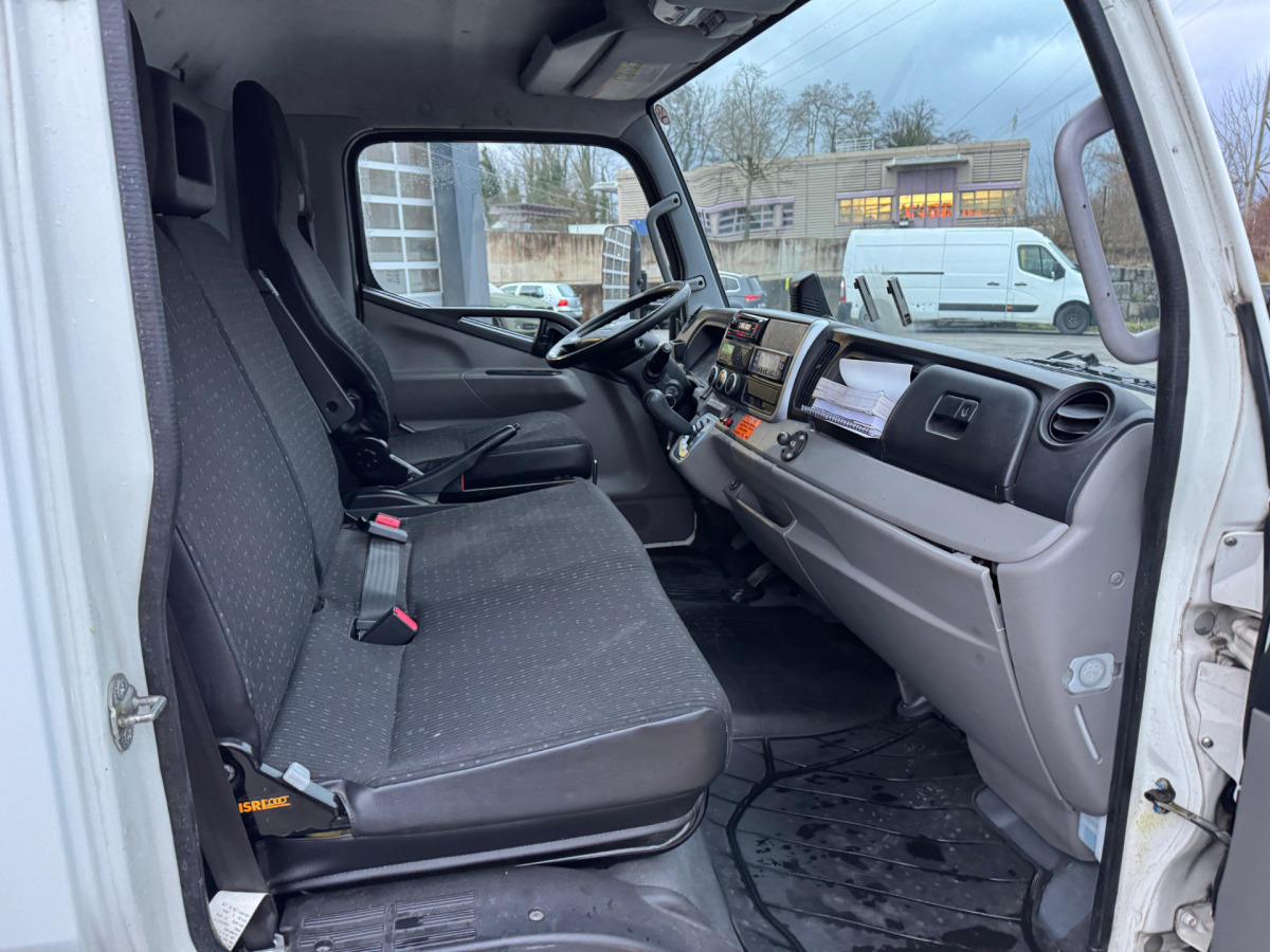 Camion frigorifique MITSUBISHI Fuso 7C18 Tiefkühler Carrier Supra 550: photos 15 Camion frigorifique MITSUBISHI Fuso 7C18 Tiefkühler Carrier Supra 550: photos 15