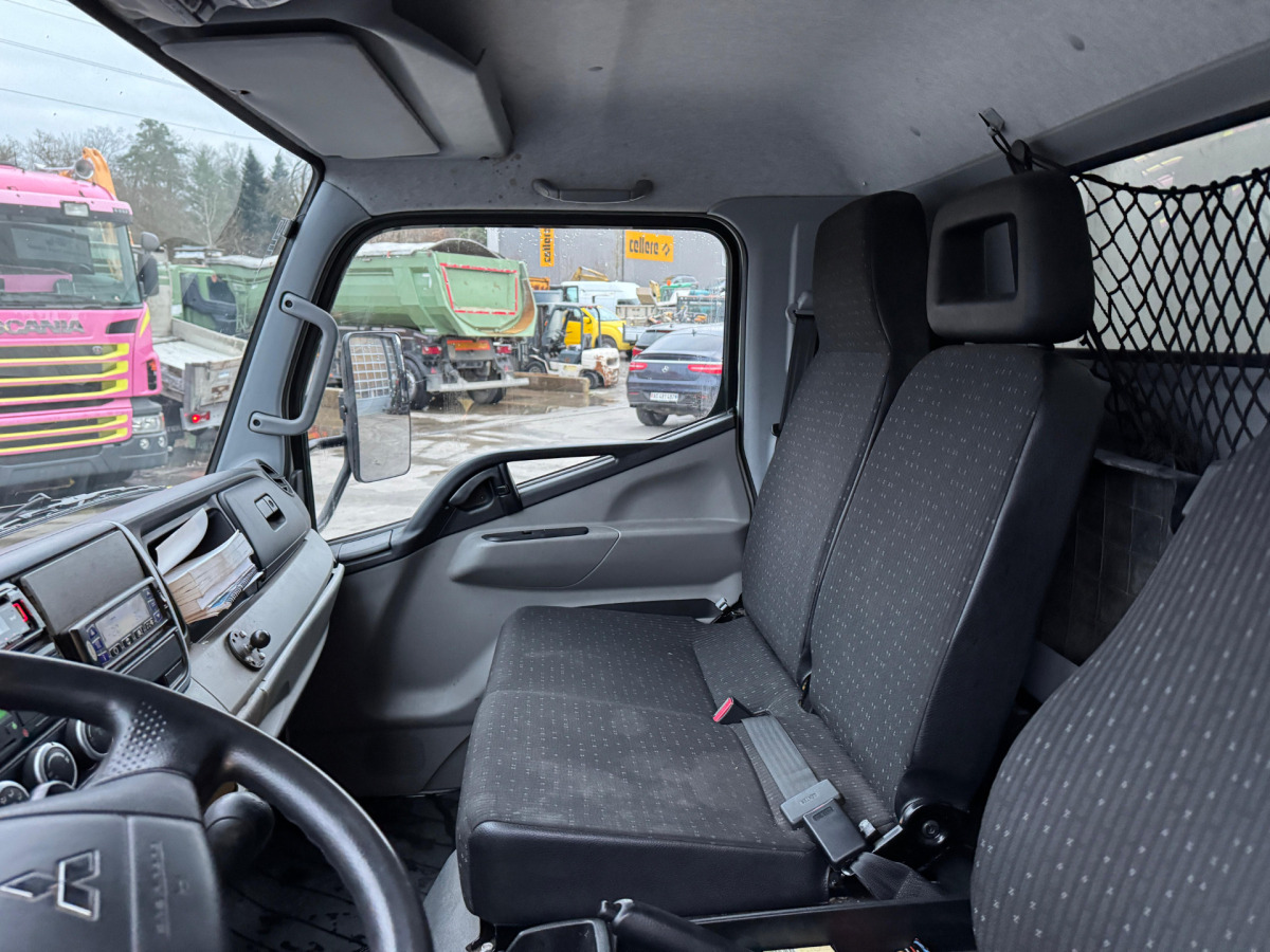 Camion frigorifique MITSUBISHI Fuso 7C18 Tiefkühler Carrier Supra 550: photos 12 Camion frigorifique MITSUBISHI Fuso 7C18 Tiefkühler Carrier Supra 550: photos 12