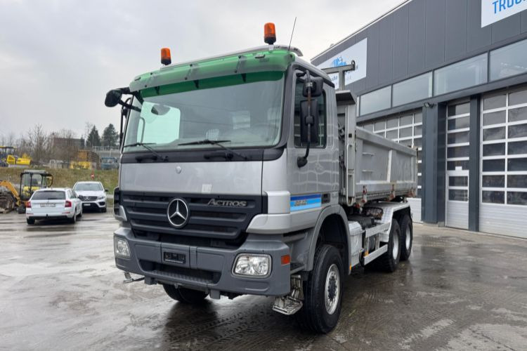 Mercedes-Benz Actros 3348 6x6 Bordmatic - Camion benne: photos 2 Mercedes-Benz Actros 3348 6x6 Bordmatic - Camion benne: photos 2