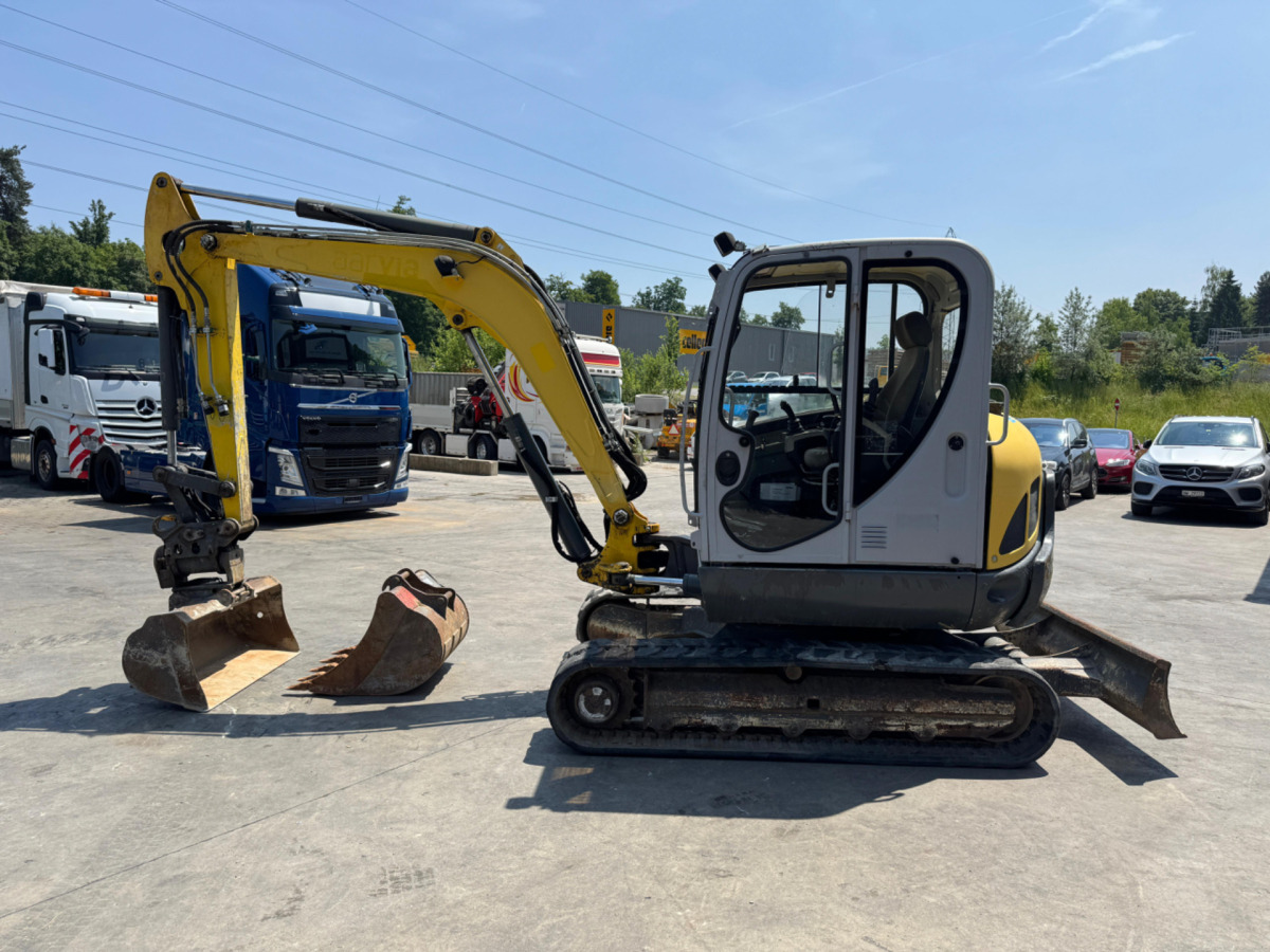 Pelle sur chenille NEUSON 6003: photos 7