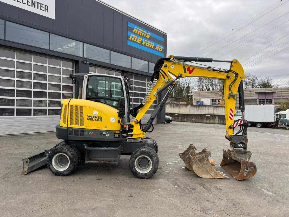 NEUSON EW65 E14-2 Powertilt 3x Schaufeln - Pelle sur pneus: photos 3 NEUSON EW65 E14-2 Powertilt 3x Schaufeln - Pelle sur pneus: photos 3