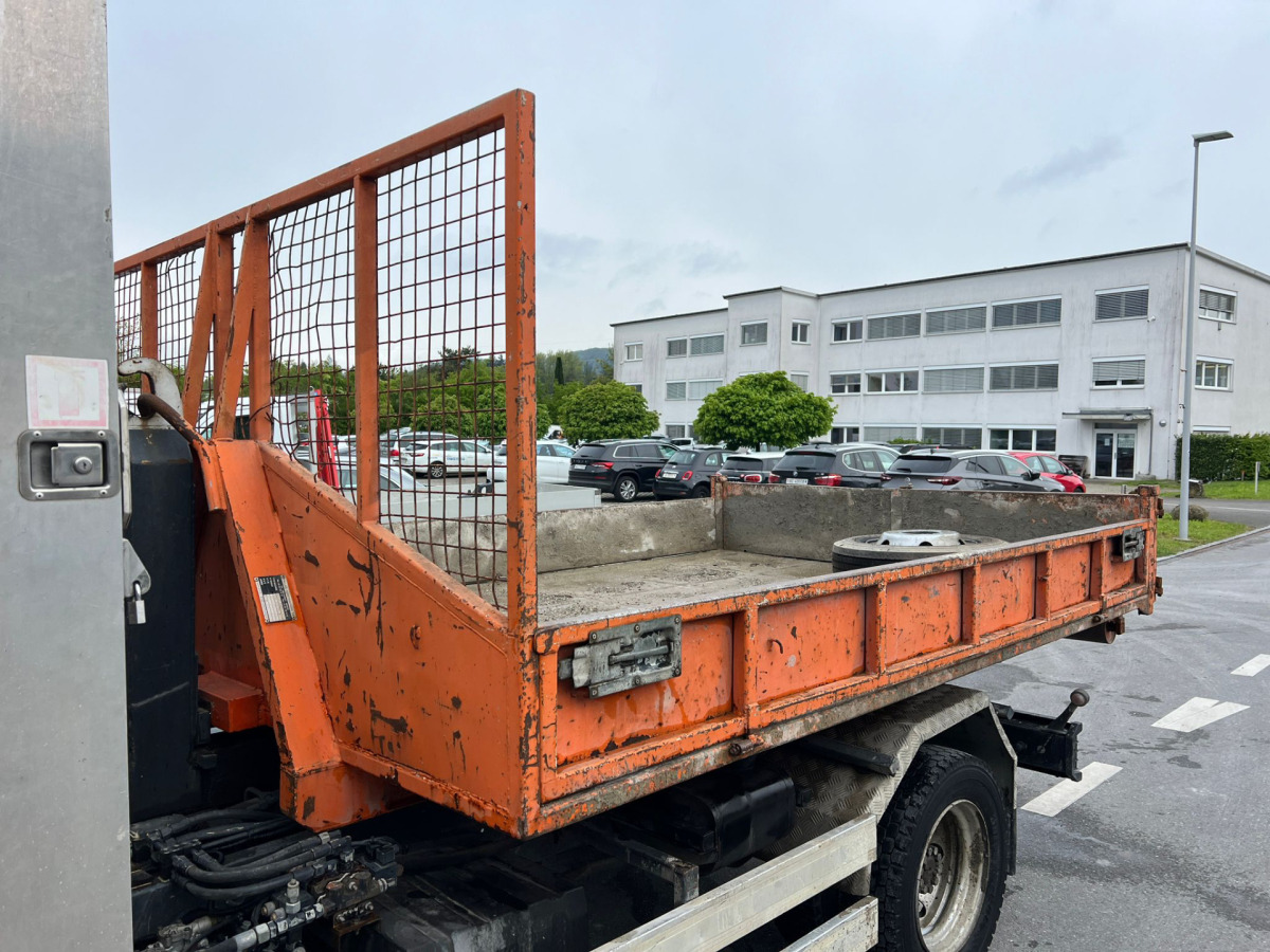 Camion ampliroll NISSAN Atleon 80.19 4x2 Hooklift: photos 10