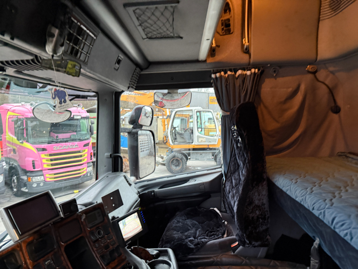 Crédit-bail de SCANIA 164 580 V8 4x2 SCANIA 164 580 V8 4x2: photos 14 Crédit-bail de SCANIA 164 580 V8 4x2 SCANIA 164 580 V8 4x2: photos 14