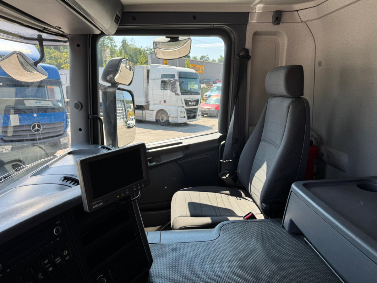 Châssis cabine SCANIA P400 4x2 Chassis: photos 13