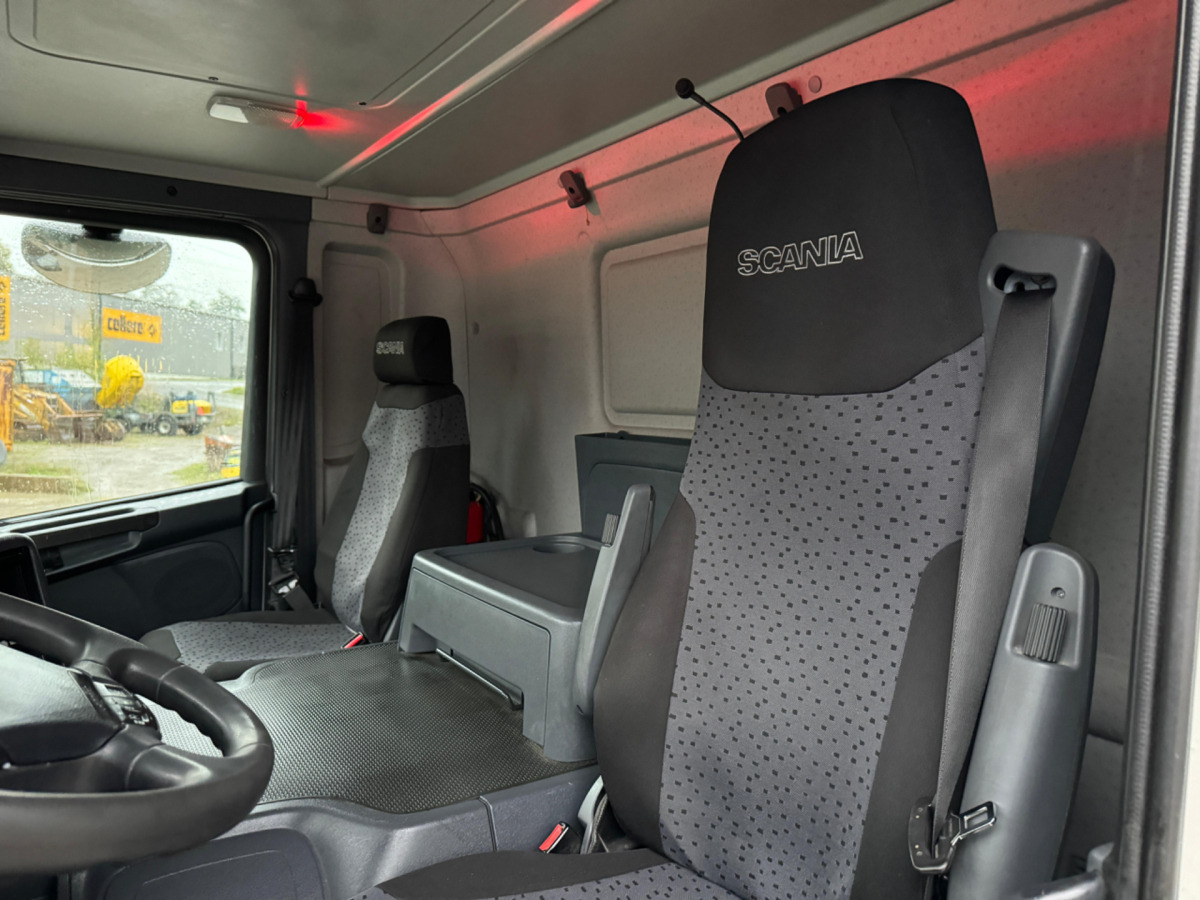 Camion citerne SCANIA P410 4x2 Jansky: photos 14