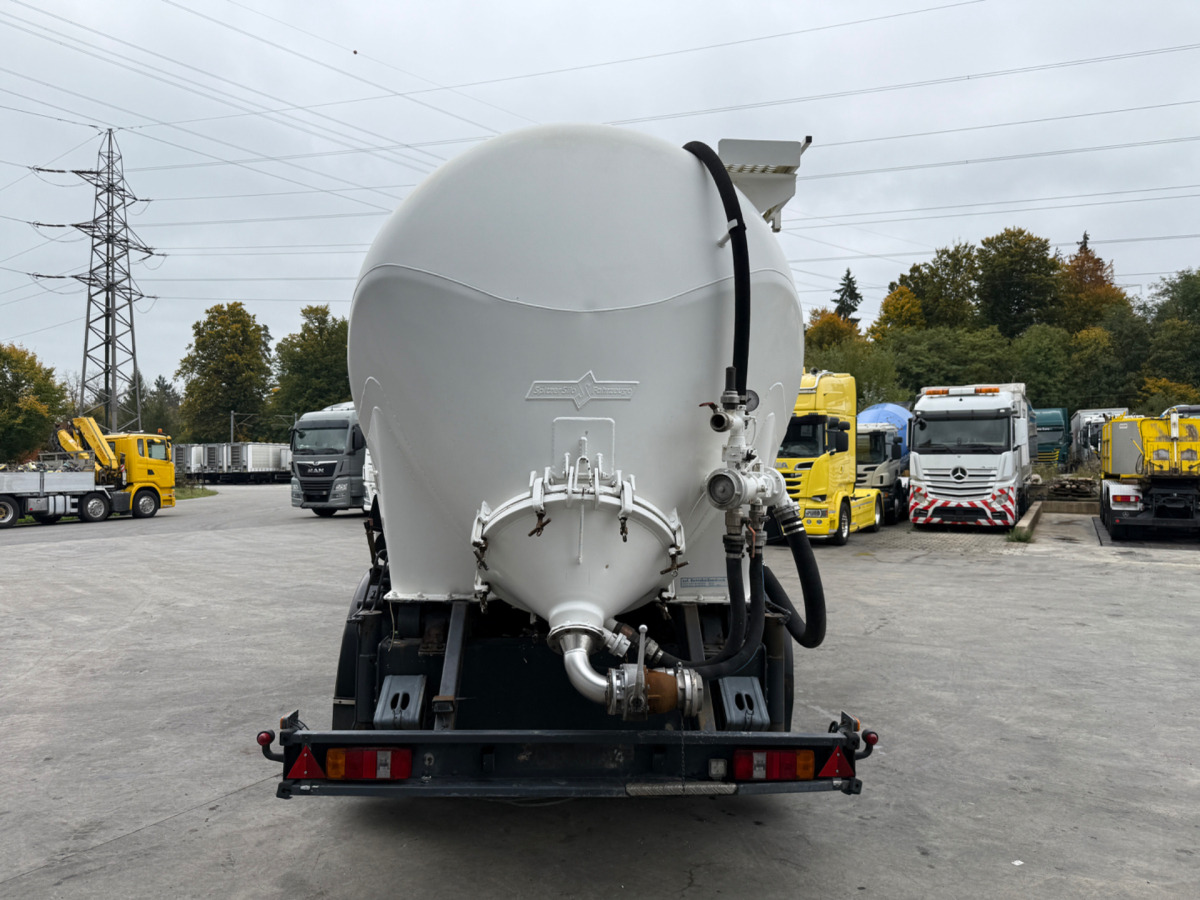 SPITZER 34m3 - Citerne pulvérulente: photos 5 SPITZER 34m3 - Citerne pulvérulente: photos 5