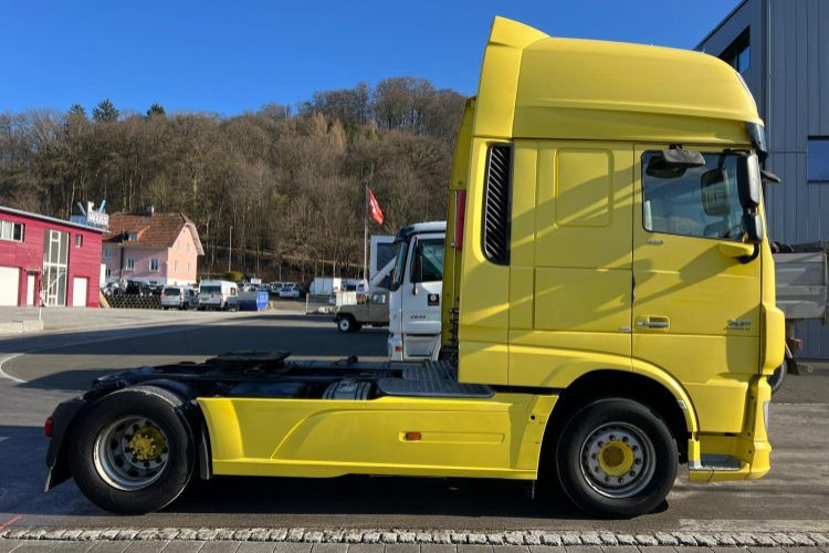 DAF XF510 4x2 - Tracteur routier: photos 4 DAF XF510 4x2 - Tracteur routier: photos 4