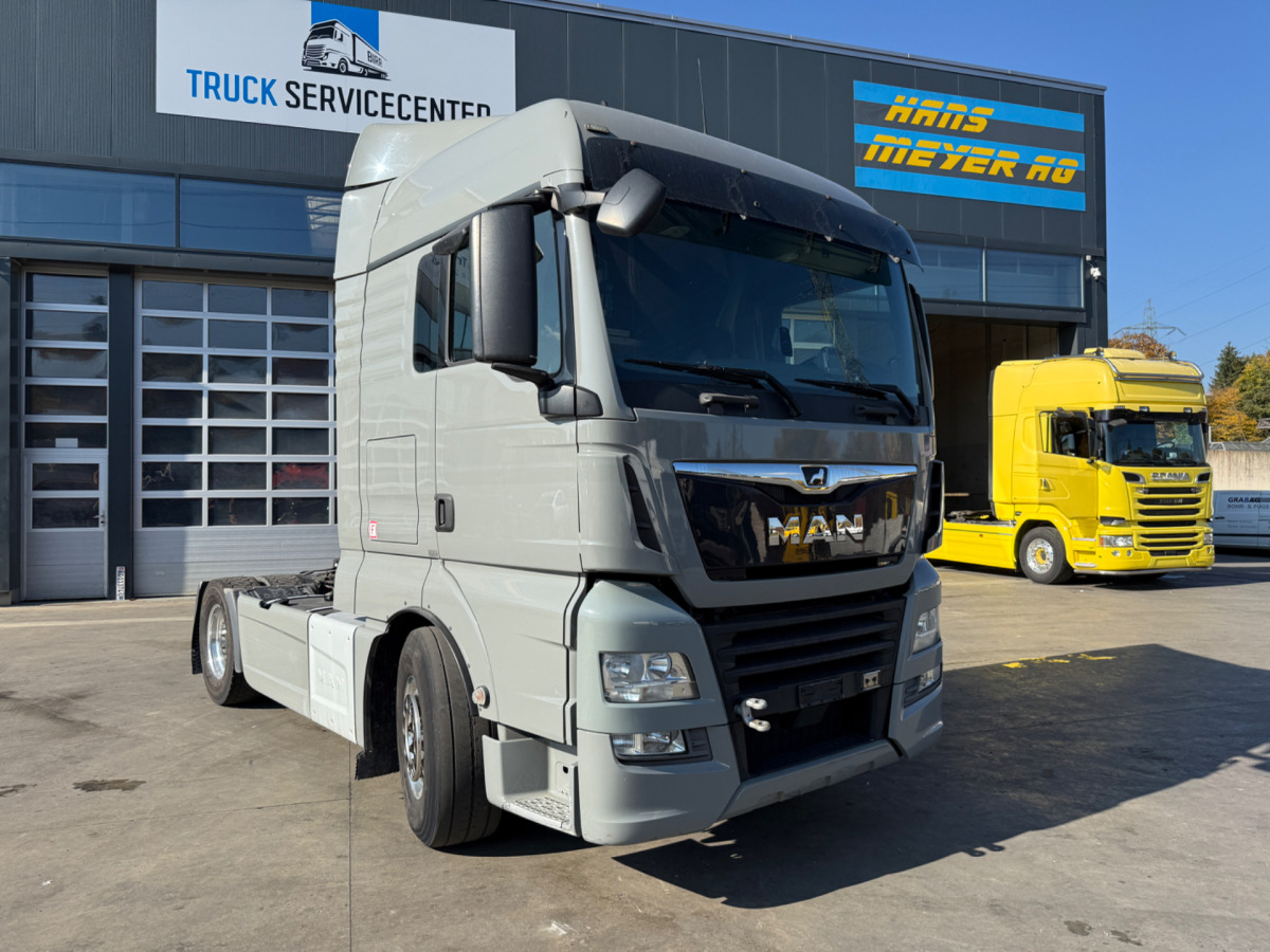 MAN TGX 18.500 4x2 (Engine defect) - Tracteur routier: photos 3 MAN TGX 18.500 4x2 (Engine defect) - Tracteur routier: photos 3