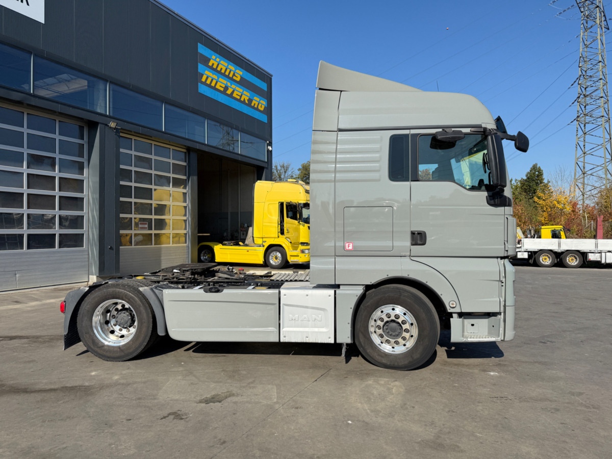 MAN TGX 18.500 4x2 (Engine defect) - Tracteur routier: photos 4 MAN TGX 18.500 4x2 (Engine defect) - Tracteur routier: photos 4