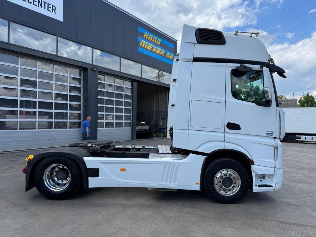 MERCEDES Actros 1853 4x2 - Tracteur routier: photos 4 MERCEDES Actros 1853 4x2 - Tracteur routier: photos 4