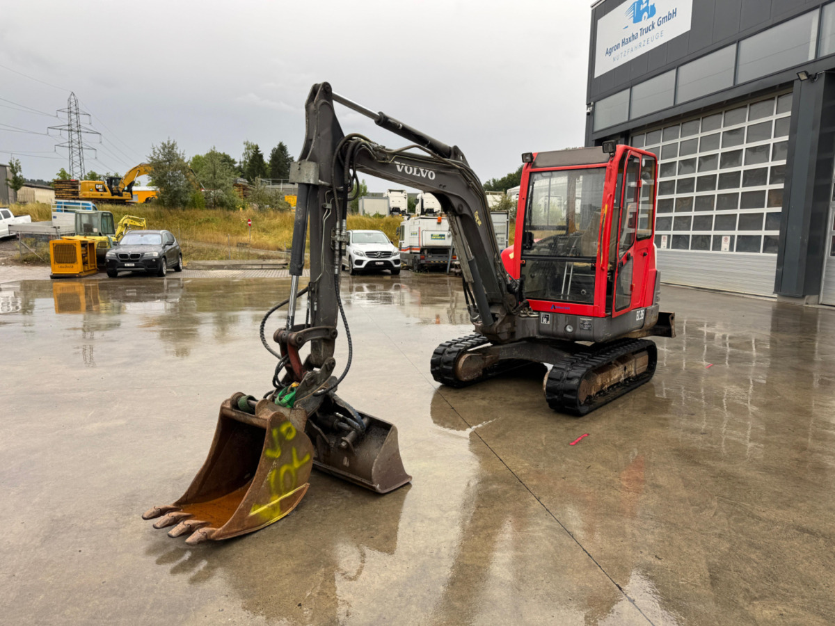 VOLVO EC35 - Pelle sur chenille: photos 1 VOLVO EC35 - Pelle sur chenille: photos 1