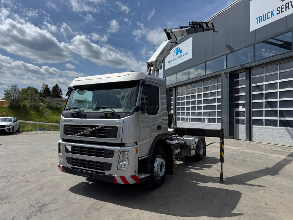 VOLVO FM-400 4x2 Bonfiglioli 15000-4 - Camion grue: photos 5 VOLVO FM-400 4x2 Bonfiglioli 15000-4 - Camion grue: photos 5