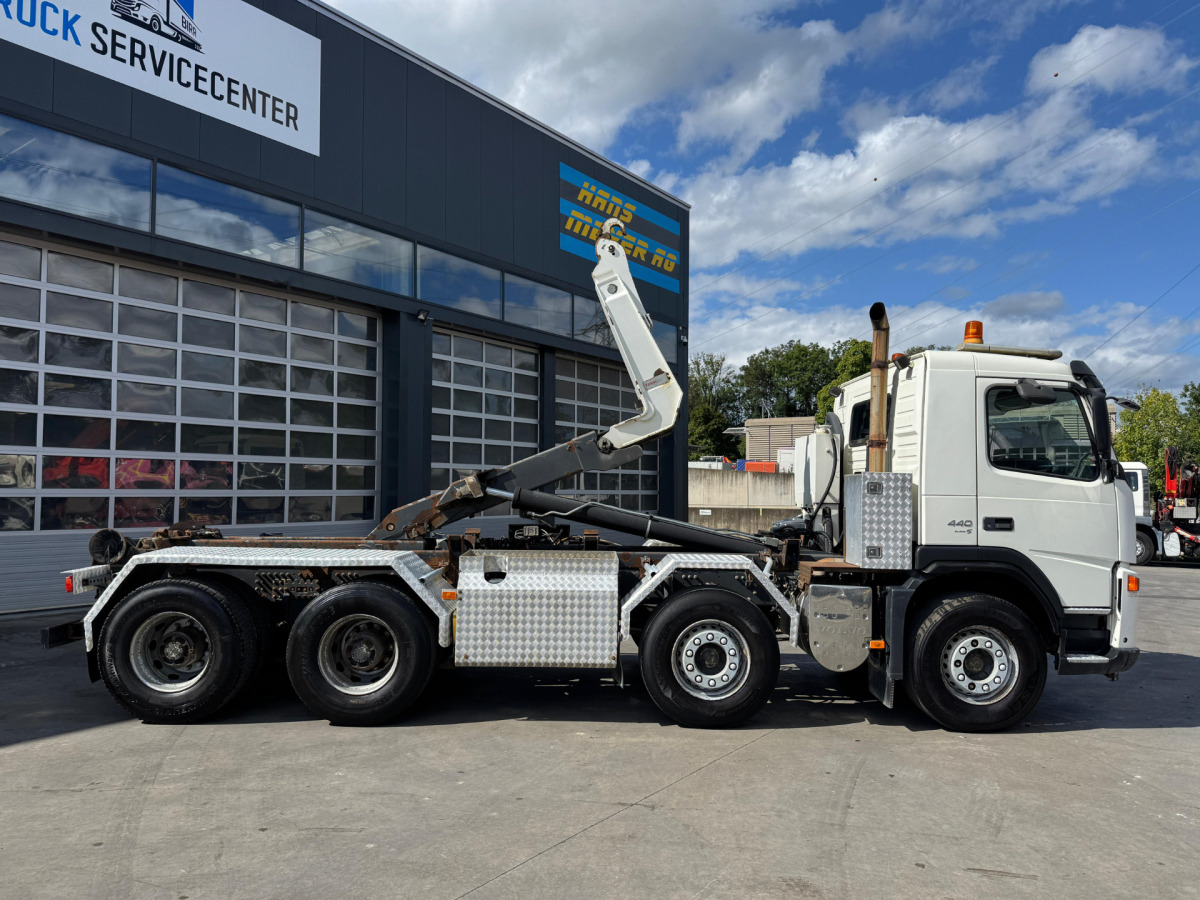 VOLVO FM-440 8x4 Hiab 25T AHK - Camion ampliroll: photos 4 VOLVO FM-440 8x4 Hiab 25T AHK - Camion ampliroll: photos 4