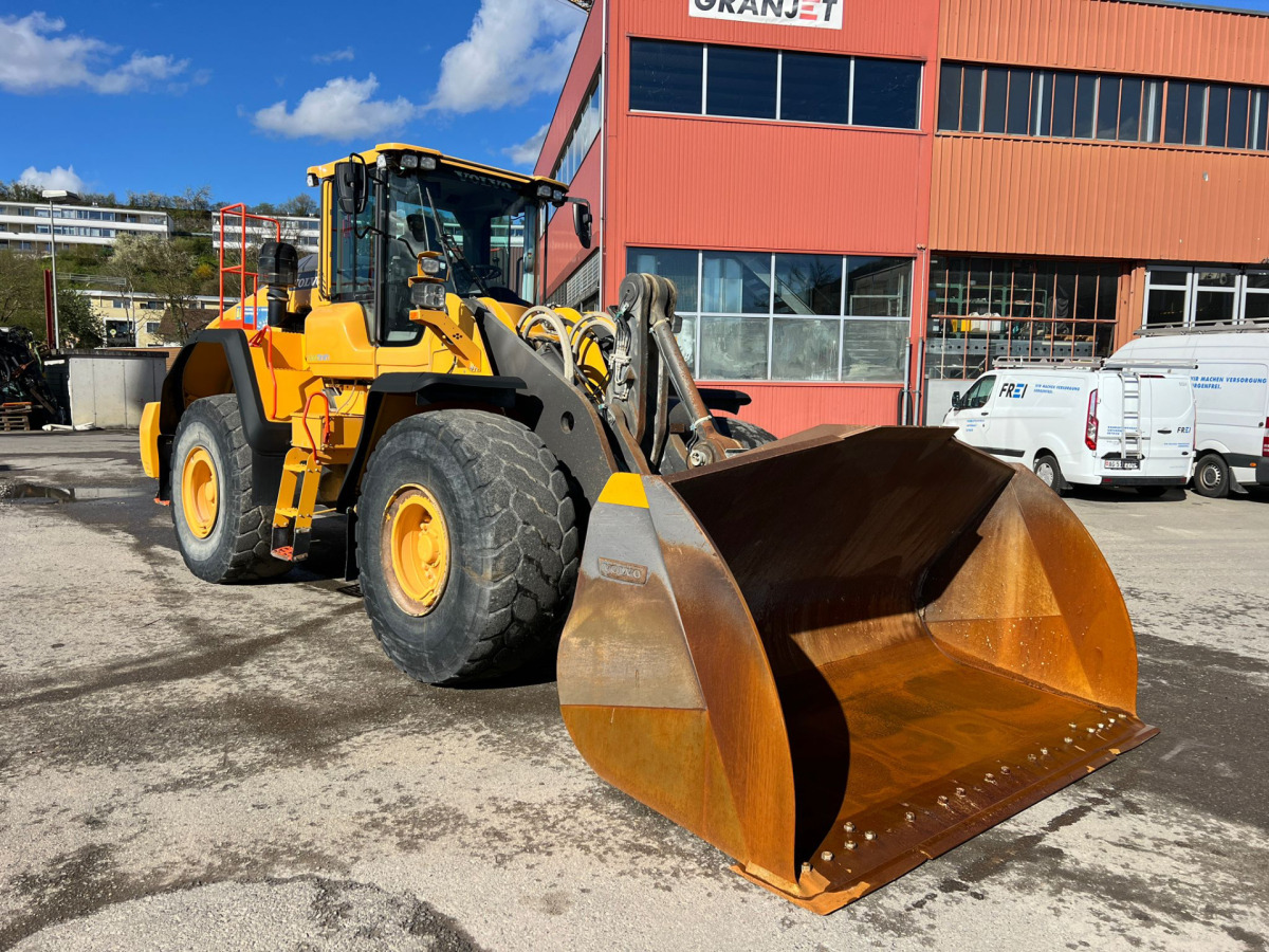 VOLVO L180H - Chargeuse sur pneus: photos 1 VOLVO L180H - Chargeuse sur pneus: photos 1