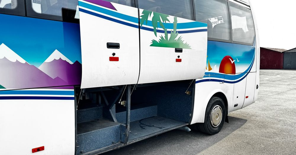 Temsa Opalin 9 / silnik MAN / KLIMA !!! / 39 miejsc / mały przebieg !!! / Cena 114000 zł netto - Bus interurbain: photos 5 Temsa Opalin 9 / silnik MAN / KLIMA !!! / 39 miejsc / mały przebieg !!! / Cena 114000 zł netto - Bus interurbain: photos 5