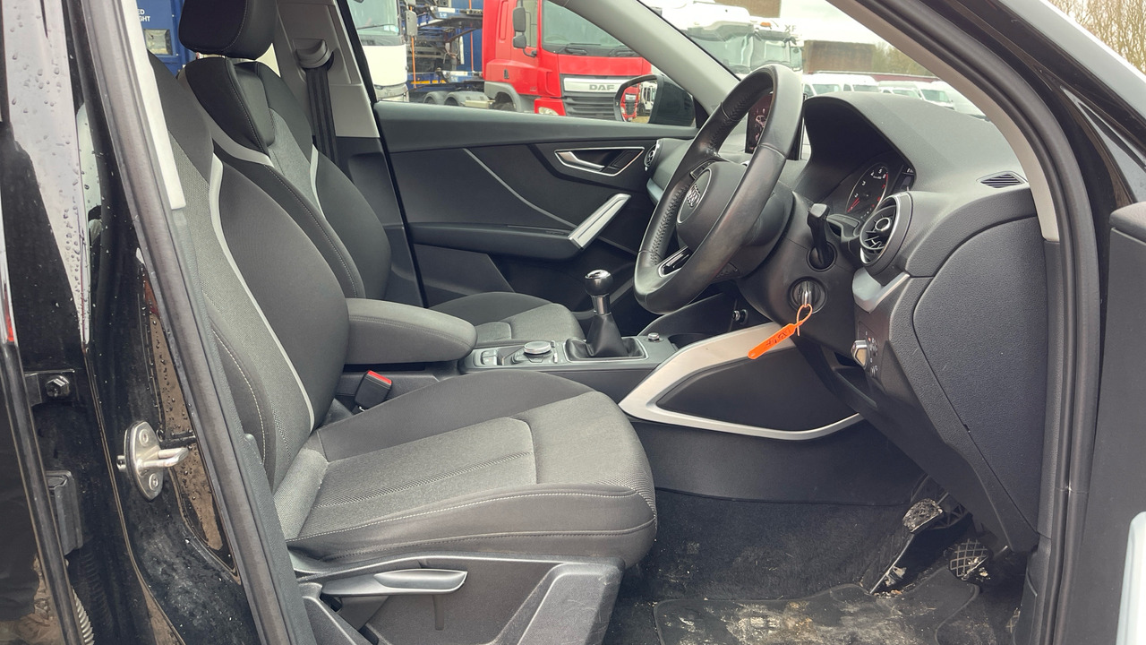 AUDI Q2 35 1.5 TFSI Sport - Voiture break: photos 5 AUDI Q2 35 1.5 TFSI Sport - Voiture break: photos 5