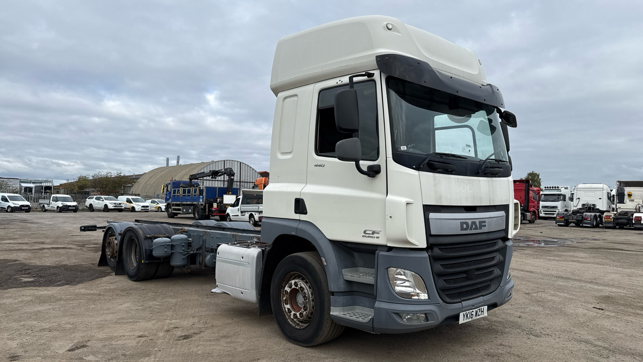 DAF CF 440 - Châssis cabine: photos 1 DAF CF 440 - Châssis cabine: photos 1