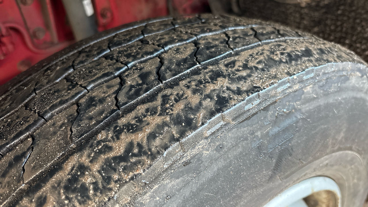 Camion à rideaux coulissants DAF LF 150: photos 22 Camion à rideaux coulissants DAF LF 150: photos 22