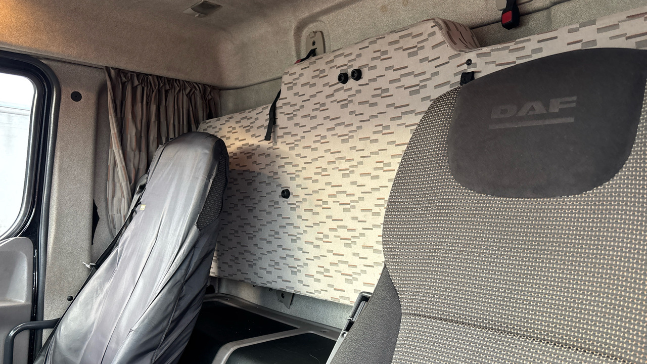 Camion à rideaux coulissants DAF LF 150: photos 13 Camion à rideaux coulissants DAF LF 150: photos 13