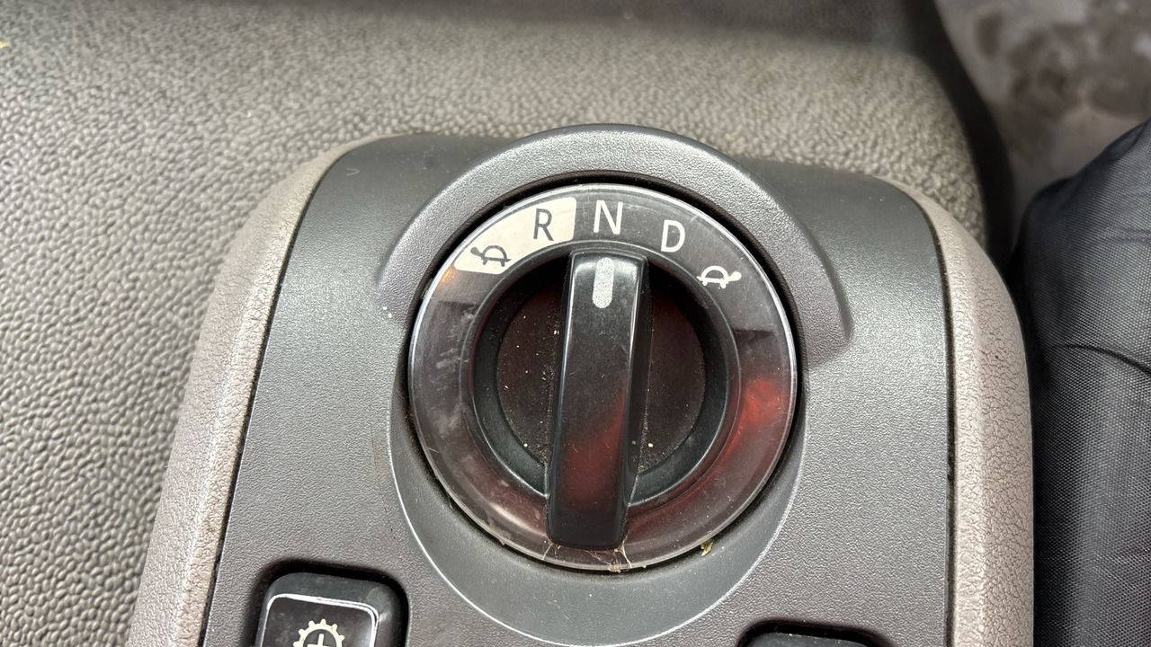 Camion à rideaux coulissants DAF LF 150: photos 16 Camion à rideaux coulissants DAF LF 150: photos 16