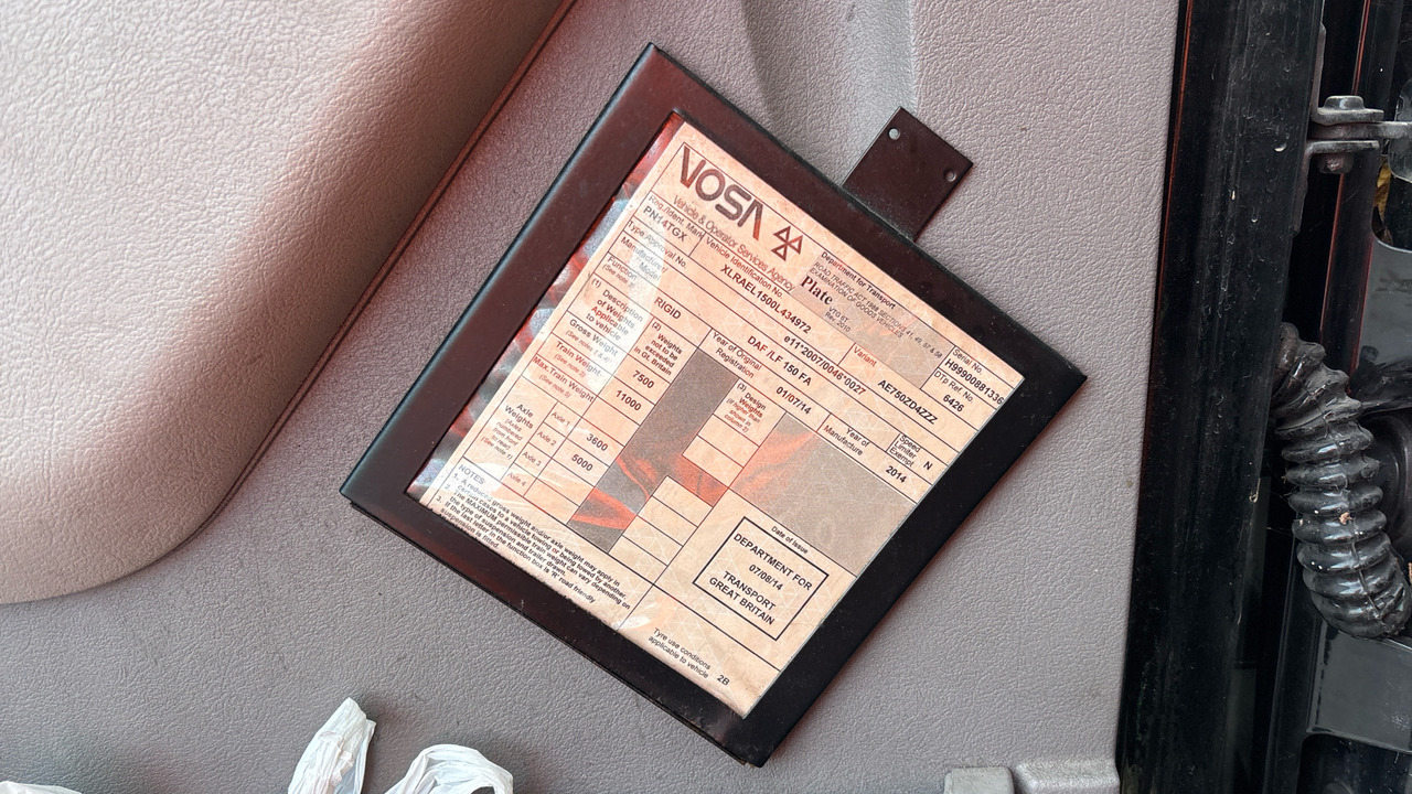 Camion à rideaux coulissants DAF LF 150: photos 11 Camion à rideaux coulissants DAF LF 150: photos 11