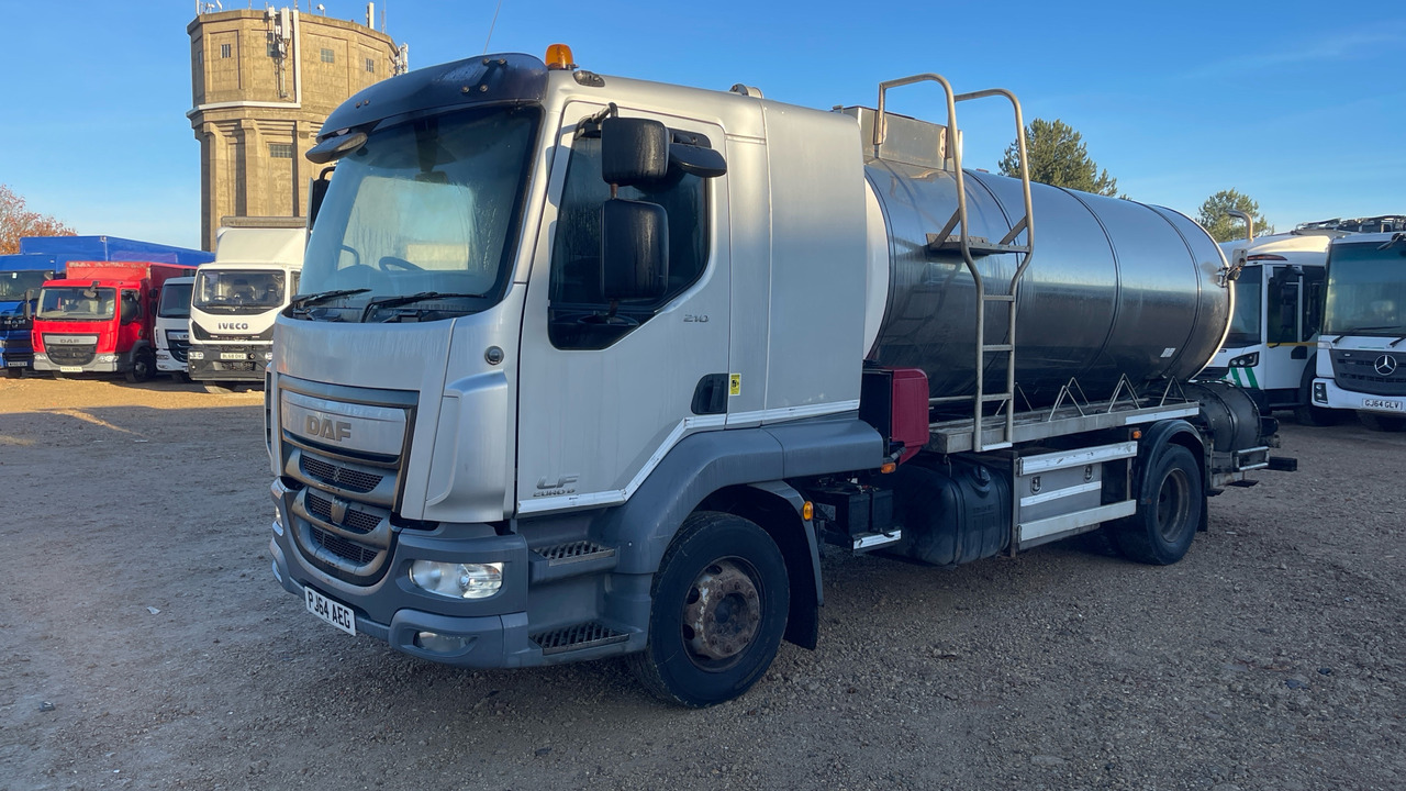 DAF LF 210 - Camion citerne: photos 2 DAF LF 210 - Camion citerne: photos 2