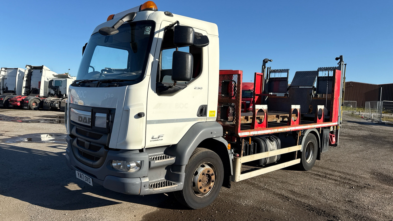 DAF LF 230 - Camion plateau: photos 2 DAF LF 230 - Camion plateau: photos 2
