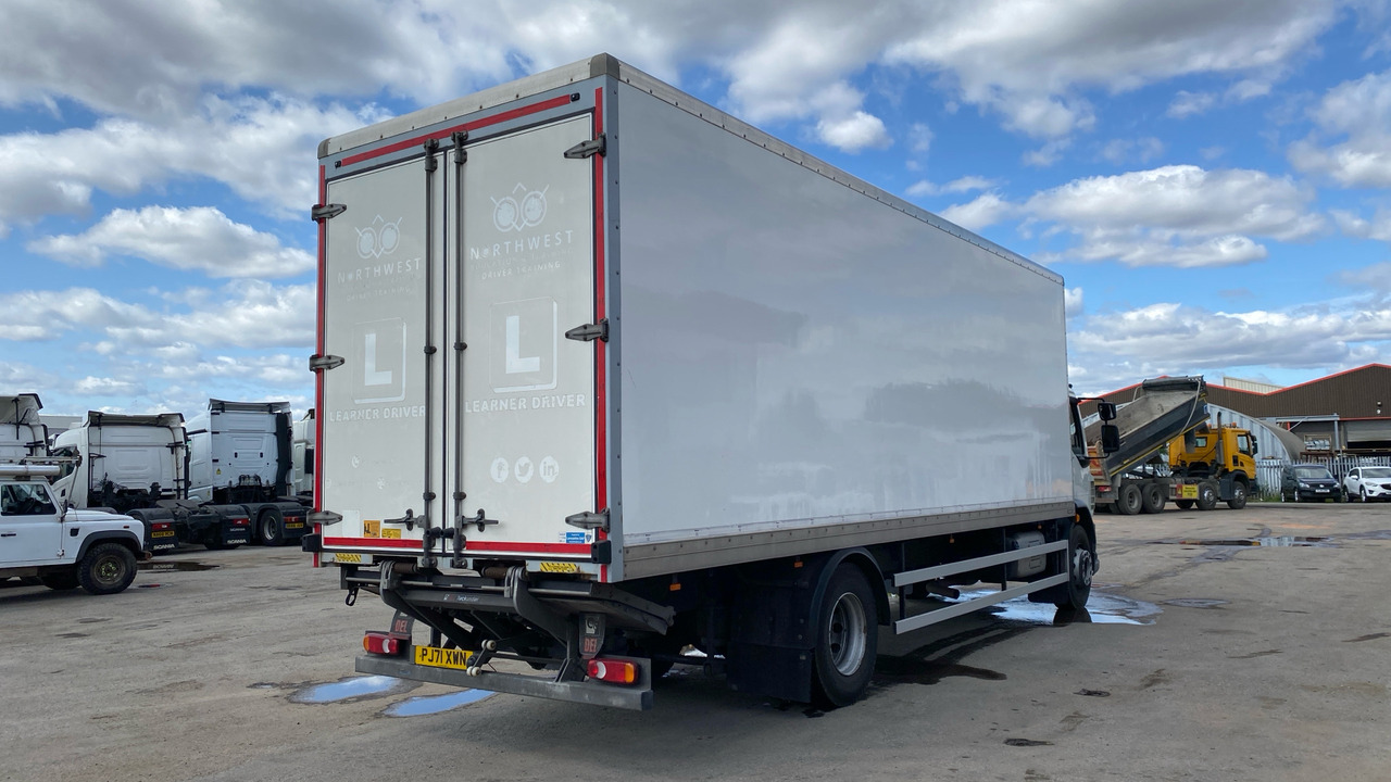 DAF LF 260 - Camion fourgon: photos 4 DAF LF 260 - Camion fourgon: photos 4