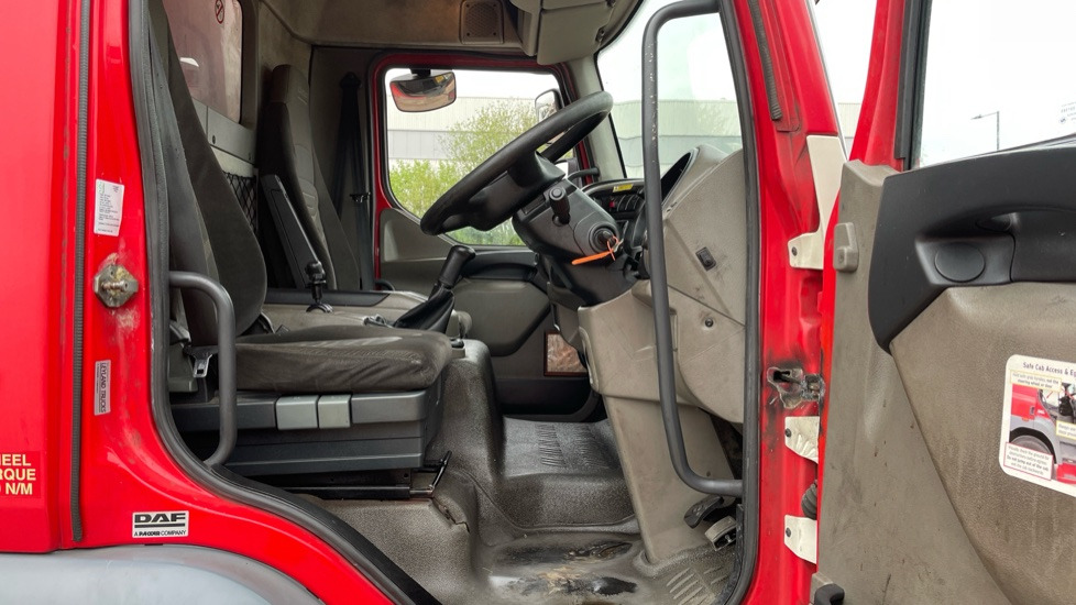DAF LF 45.140 7.5 TONNE - Camion fourgon: photos 5 DAF LF 45.140 7.5 TONNE - Camion fourgon: photos 5