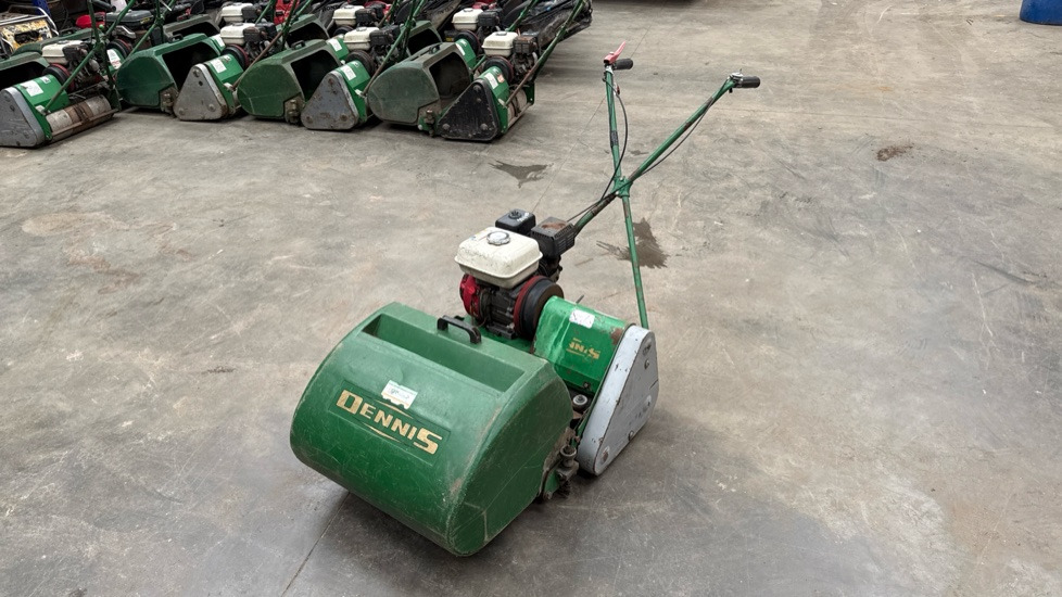 DENNIS FT510 PEDESTRIAN CYLINDER MOWER WITH 5K UNIT AND GRASS BOX - Motofaucheuse: photos 4 DENNIS FT510 PEDESTRIAN CYLINDER MOWER WITH 5K UNIT AND GRASS BOX - Motofaucheuse: photos 4