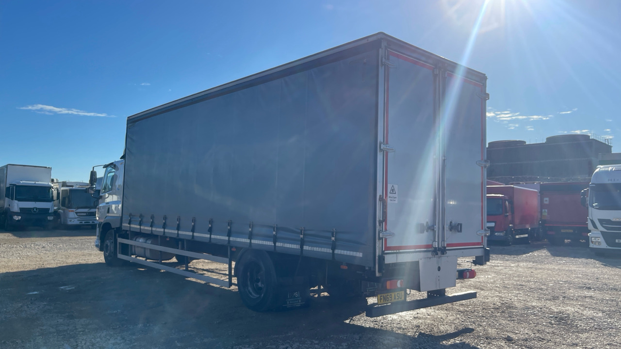 Daf CF 260 - Camion à rideaux coulissants: photos 3 Daf CF 260 - Camion à rideaux coulissants: photos 3